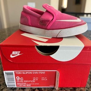 Kids size 9 Nikes